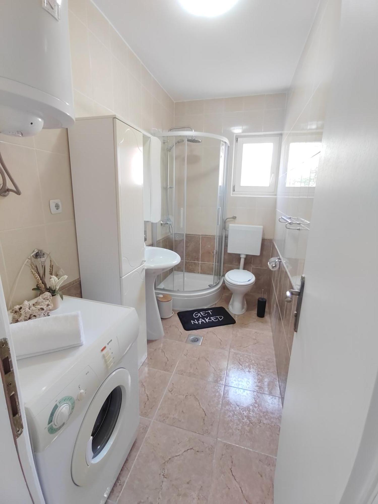 Апартаменты Apartman Karmen Срима Экстерьер фото
